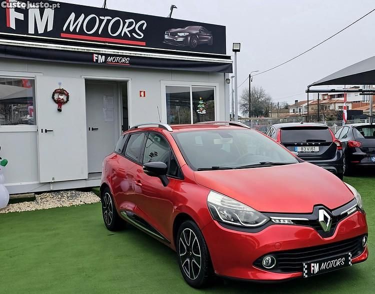 Vermelho Usado 2015 Renault Clio GrandTour LIMITED Carrinha | € 8.990 (Bom preço) - Imagem 1/1