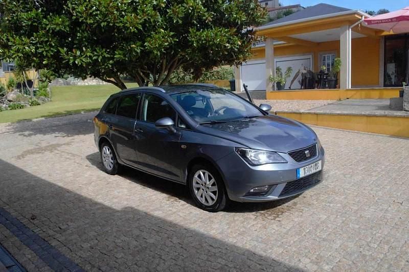 Cinzento Usado 2013 Seat Ibiza ST Carrinha | € 4.900 (Bom preço) - Imagem 1/4