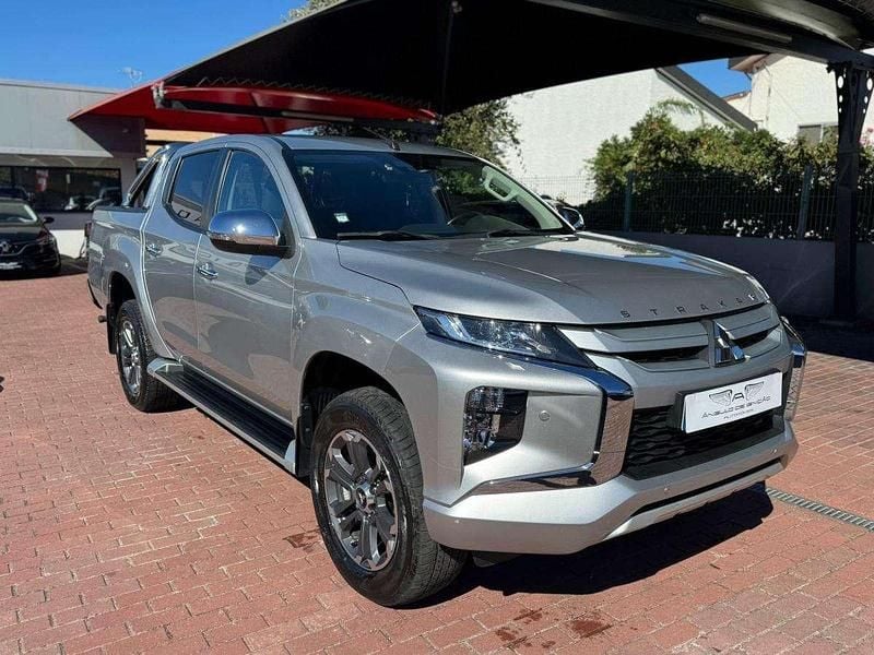Usado Mitsubishi L200 Intense 150 HP (110 kW) 2022 Cinzento Pickup