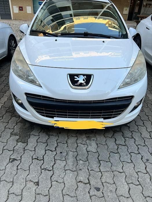 Usado 2011 Peugeot 207 Sedan | € 4.900 (Preço justo) - Imagem 1/4