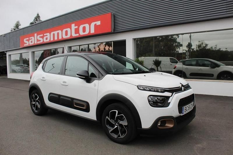 Branco Usado 2023 Citroën C3 PureTech Citadino | € 16.990 (Preço elevado) - Imagem 1/4