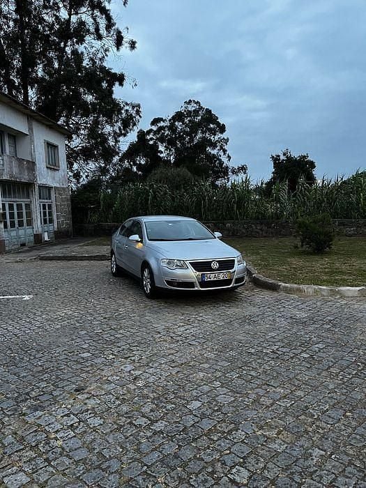 Usado 2005 VW Passat Sedan | € 5.000 (Bom preço) - Imagem 1/4