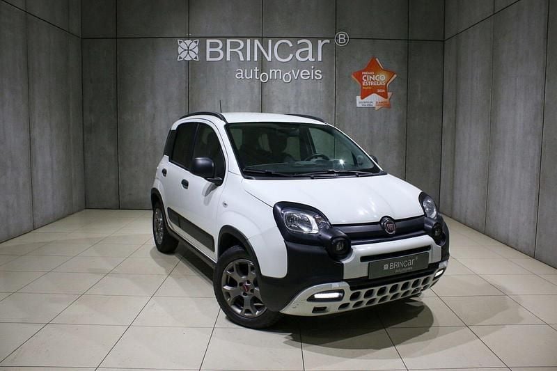 Usado Fiat Panda Cross Cross 70 HP (51 kW) 2022 Branco Citadino