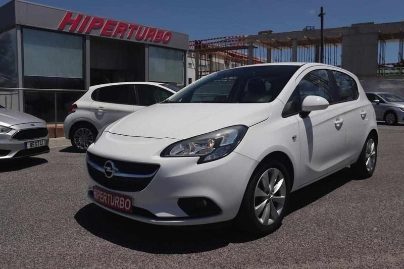 Branco Usado 2018 Opel Corsa Dynamic Citadino | € 11.900 (Bom preço) - Imagem 1/4