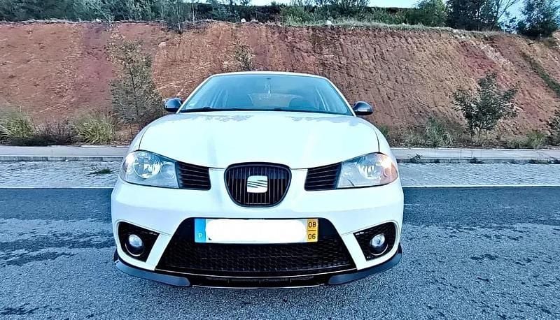 Usado Seat Ibiza Sport 80 HP (58 kW) 2008 Branco Citadino
