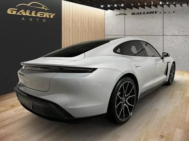 Usado Porsche Taycan 300 kW (408 HP) 2023 Cinza antracite Sedan