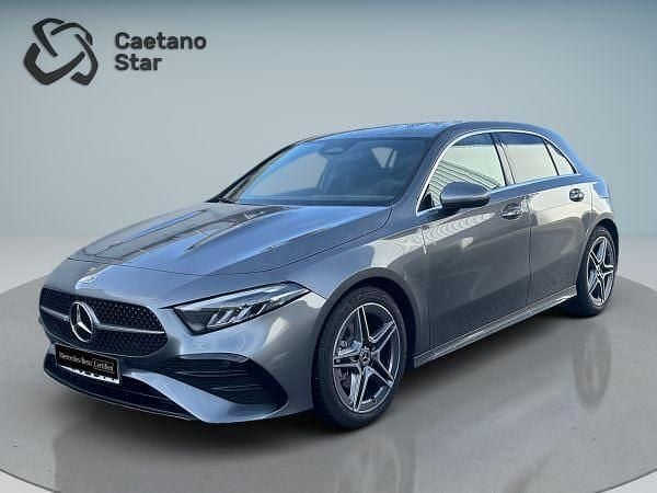 Cinza Usado 2025 Mercedes A200 Sedan | € 40.000 - Imagem 1/4
