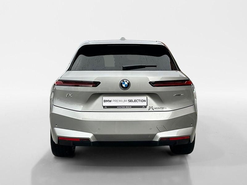 Usado BMW iX 300 kW (408 HP) 2026 Cinza SUV