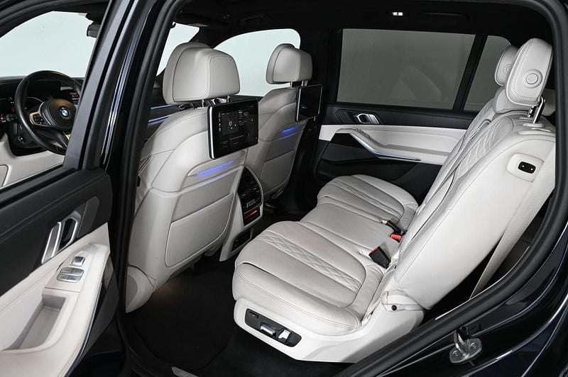 Usado BMW X7 530 HP (389 kW) 2021 Preto SUV