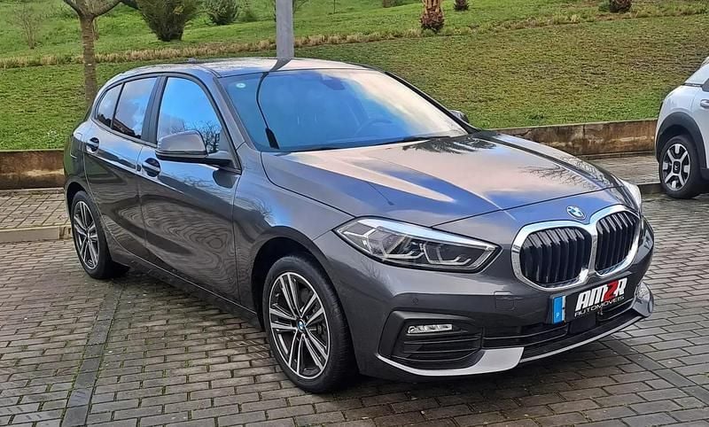 Usado BMW 116 Advantage 109 HP (80 kW) 2021 Cinzento Citadino