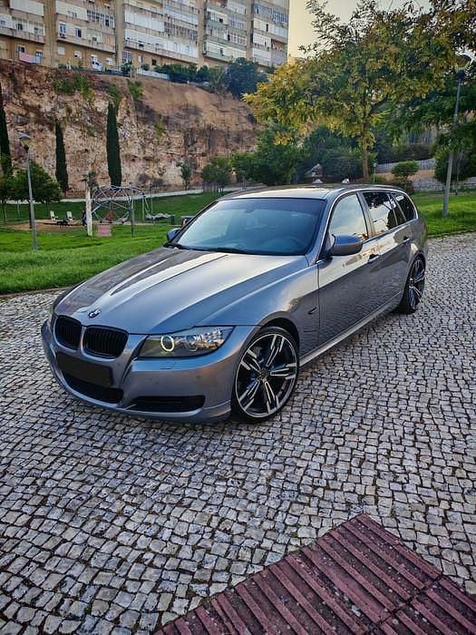 Usado 2011 BMW 320 Sedan | € 9.750 (Preço justo) - Imagem 1/4