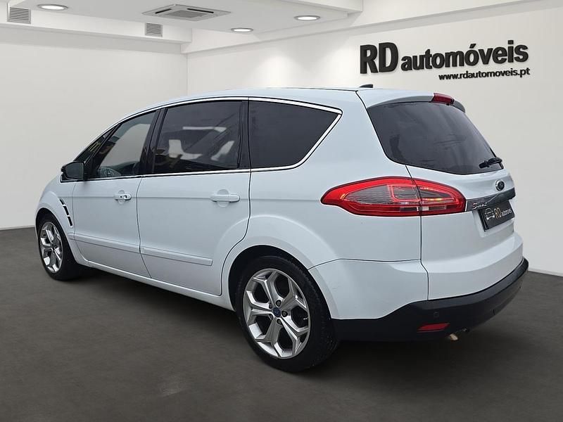 Usado Ford S-MAX S 163 HP (119 kW) 2011 Branco Monovolume