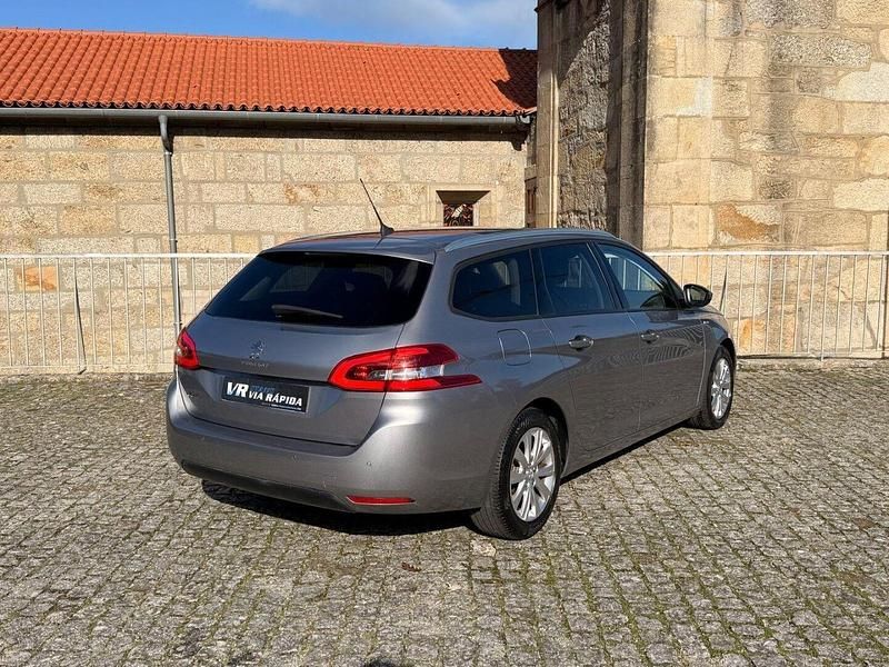 Usado Peugeot 308 Style 102 HP (75 kW) 2020 Cinza Carrinha