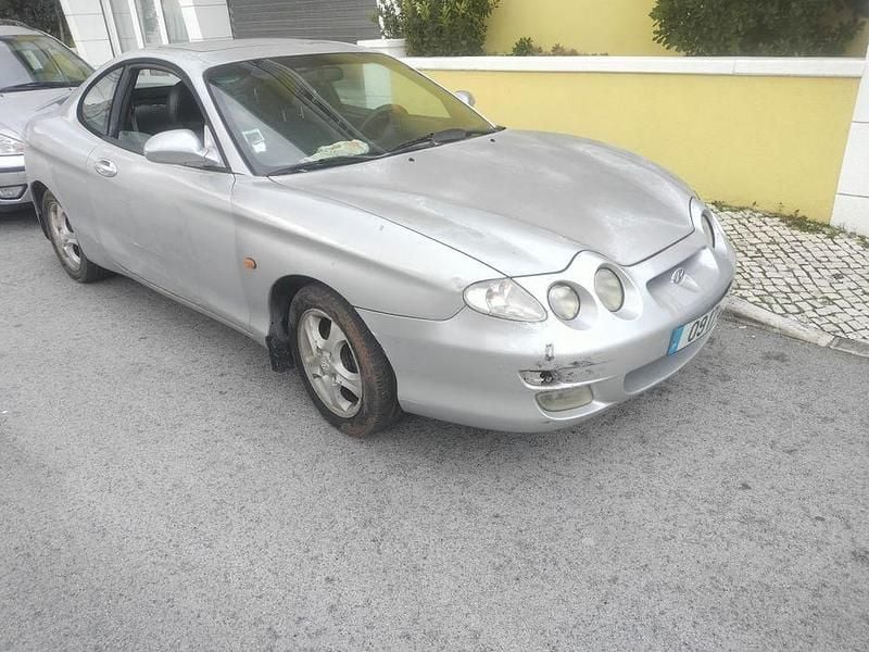 Usado Hyundai Coupé 115 HP (84 kW) 2000 Coupé