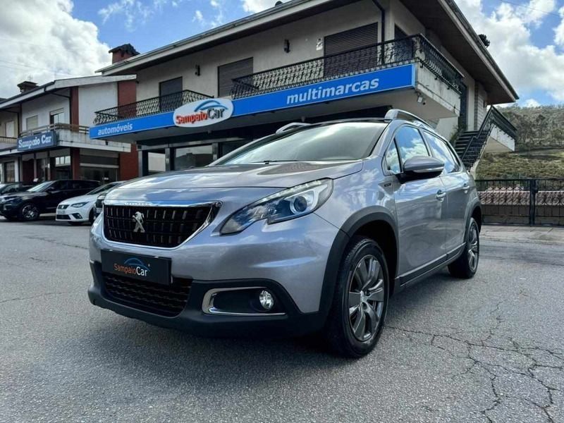 Cinza Usado 2019 Peugeot 2008 Signature Sky SUV | € 14.990 (Bom preço) - Imagem 1/4