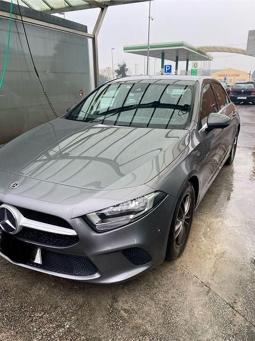 Usado 2020 Mercedes A160 Style Sedan | € 22.000 (Preço justo) - Imagem 1/4
