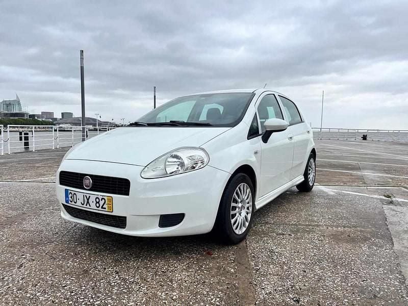 Usado Fiat Punto 75 HP (55 kW) 2010 Branco Citadino