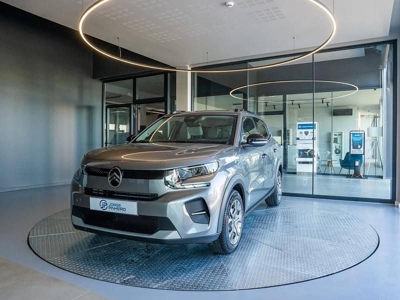 Cinza Usado 2025 Citroën C3 PureTech Citadino | € 19.750 (Preço justo) - Imagem 1/4