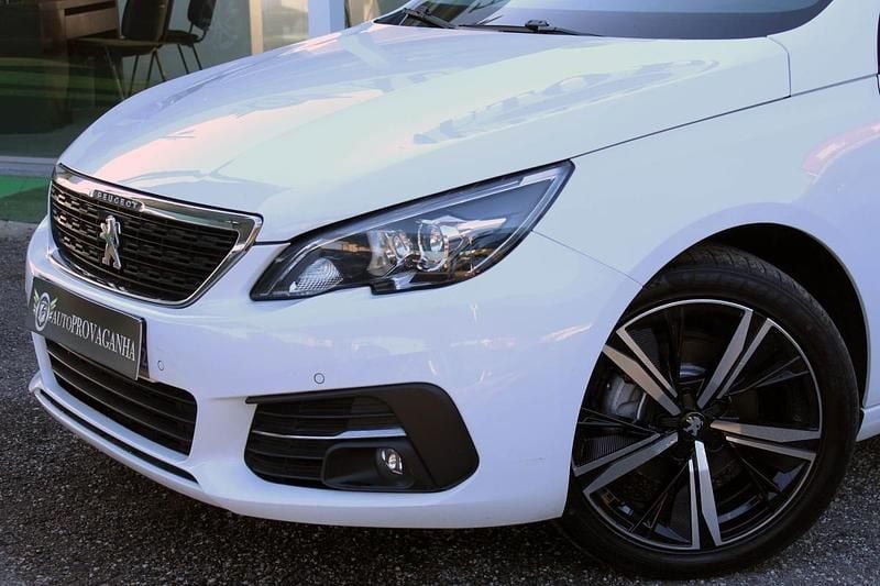 Usado Peugeot 308 SW 100 HP (73 kW) 2018 Branco Carrinha