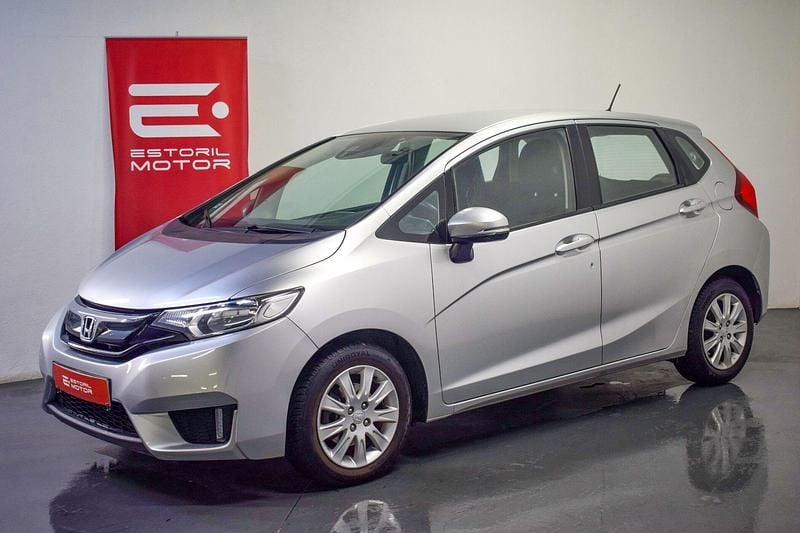 Cinza Usado 2016 Honda Jazz Comfort Citadino | € 13.990 (Bom preço) - Imagem 1/4