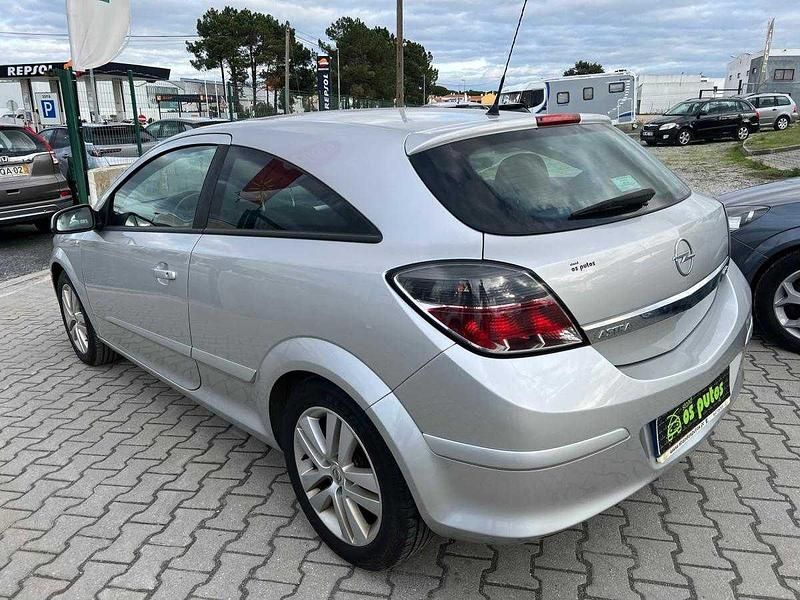 Usado Opel Astra 90 HP (66 kW) 2008 Cinzento