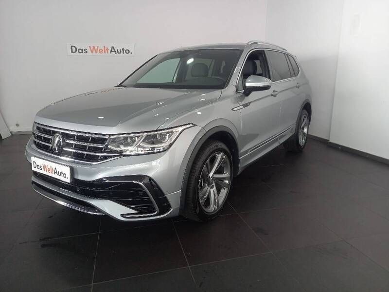 Cinzento Usado 2024 VW Tiguan SUV | € 49.500 - Imagem 1/4