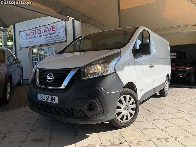 Branco Usado 2017 Nissan NV300 Van | € 13.500 - Imagem 1/1