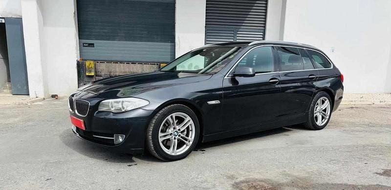 Cinzento Usado 2012 BMW 520 Carrinha | € 13.490 (Bom preço) - Imagem 1/4