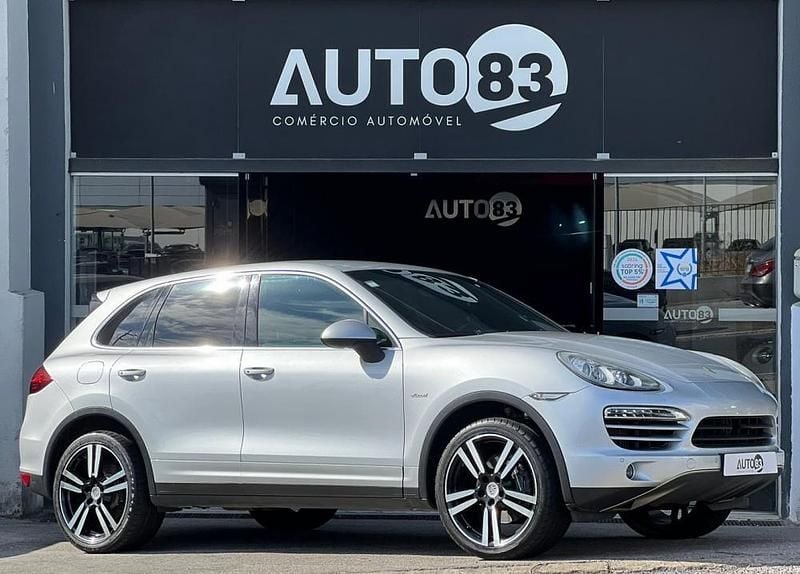 Cinzento Usado 2011 Porsche Cayenne SUV | € 29.990 (Super Preço) - Imagem 1/1