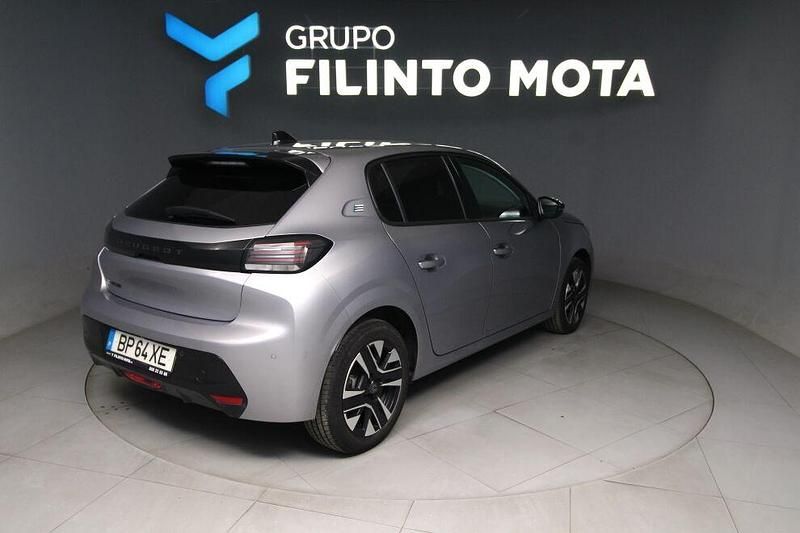 Usado Peugeot e-208 Allure 114 kW (156 HP) 2024 Cinza Citadino