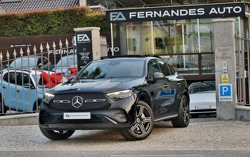 Preto Novo 2025 Mercedes GLC300 Coupé | € 82.900 (Caro) - Imagem 1/4