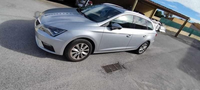 Cinzento Usado 2019 Seat Leon Carrinha | € 9.500 (Bom preço) - Imagem 1/4