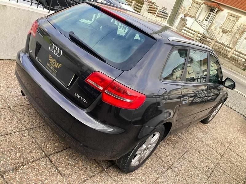 Usado Audi A3 Attraction 105 HP (77 kW) 2009 Cinzento Carrinha