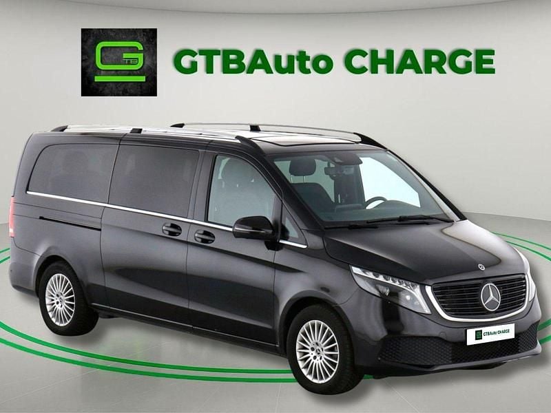 Preto Usado 2024 Mercedes 300 Monovolume | € 57.900 - Imagem 1/4