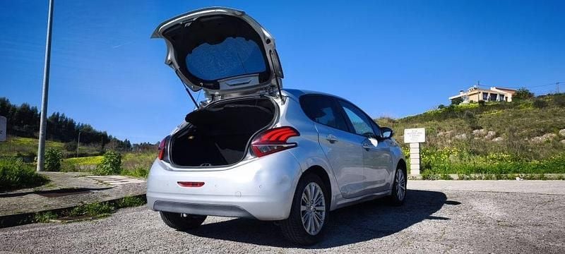 Usado Peugeot 208 82 HP (60 kW) 2017 Citadino