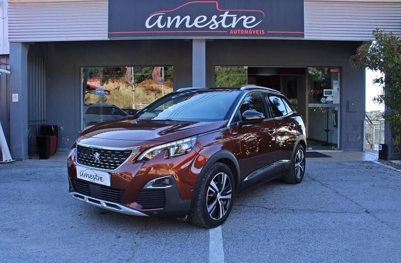 Castanho Usado 2019 Peugeot 3008 GT-line Carrinha | € 19.500 (Bom preço) - Imagem 1/4