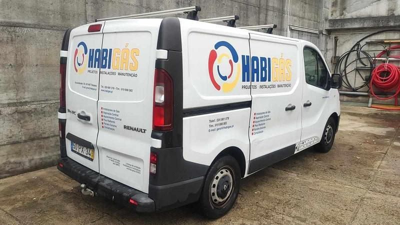 Branco Usado 2015 Renault Trafic Van | € 6.000 - Imagem 1/4