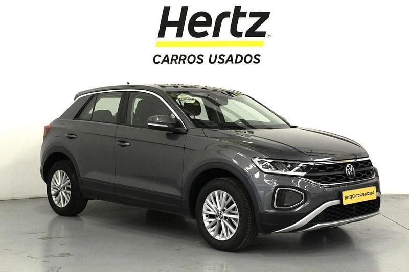 Cinza Usado 2023 VW T-Roc Life SUV | € 20.390 (Bom preço) - Imagem 1/4