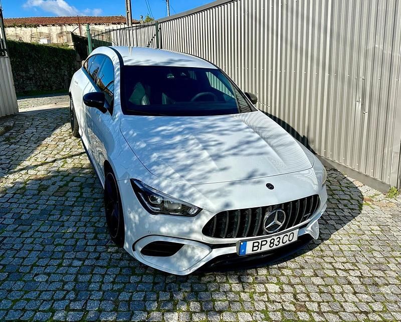 Branco Usado 2020 Mercedes CLA45 AMG AMG Carrinha | € 59.990 - Imagem 1/4