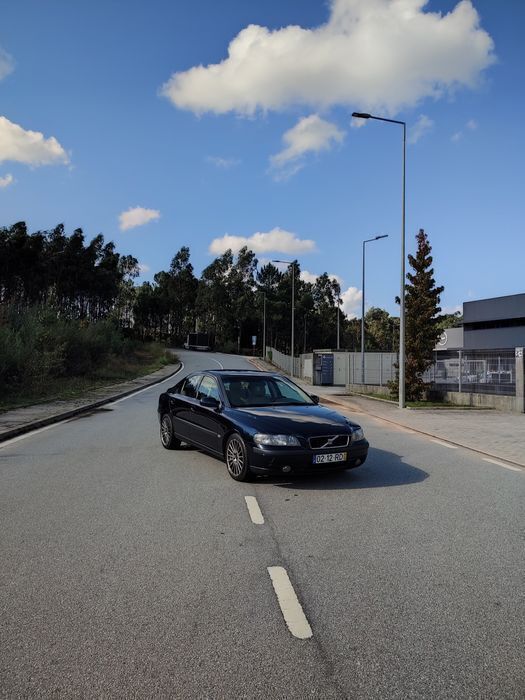 Usado 2001 Volvo S60 Sedan | € 6.900 - Imagem 1/4