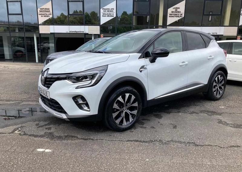 Branco Usado 2023 Renault Captur Techno SUV | € 21.250 (Preço justo) - Imagem 1/4