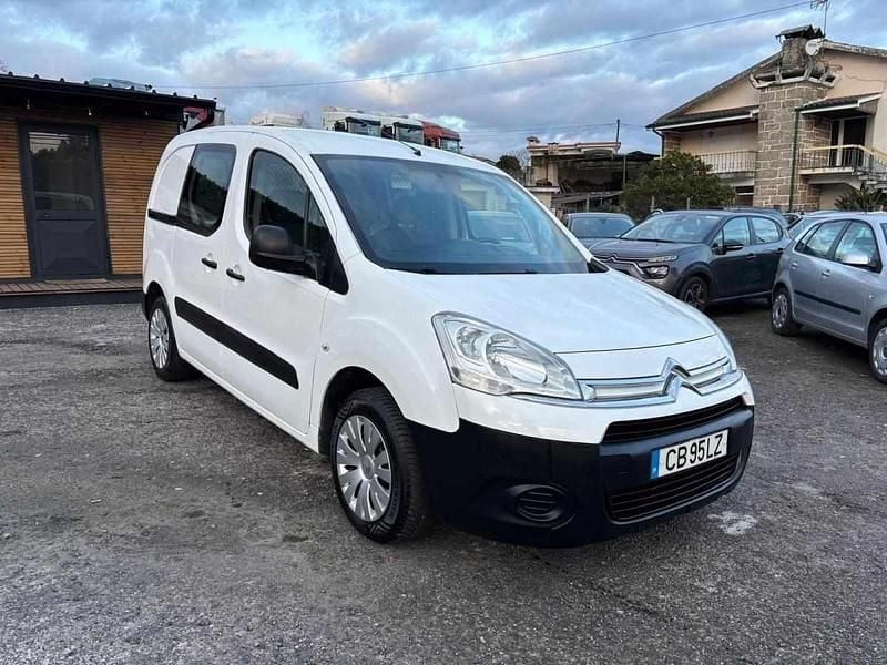 Branco Usado 2015 Citroën Berlingo Monovolume | € 8.500 (Bom preço) - Imagem 1/4