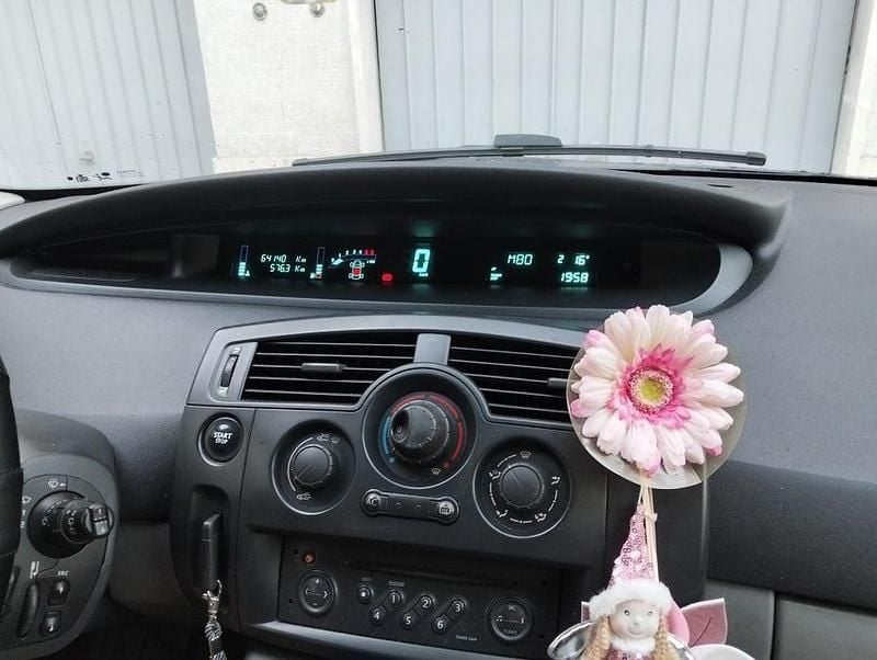 Usado 2004 Renault Scénic II Monovolume | € 3.500 (Preço justo) - Imagem 1/4
