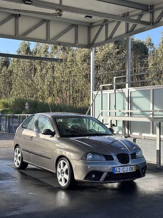 Usado 2003 Seat Ibiza Sport | € 5.450 (Preço justo) - Imagem 1/4