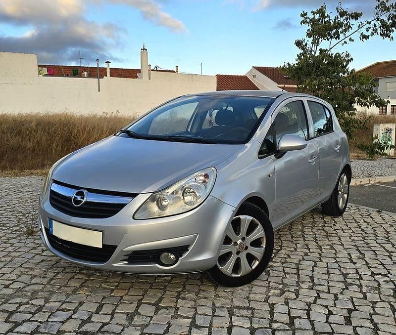 Usado 2008 Opel Corsa Enjoy Sedan | € 3.100 (Super Preço) - Imagem 1/4