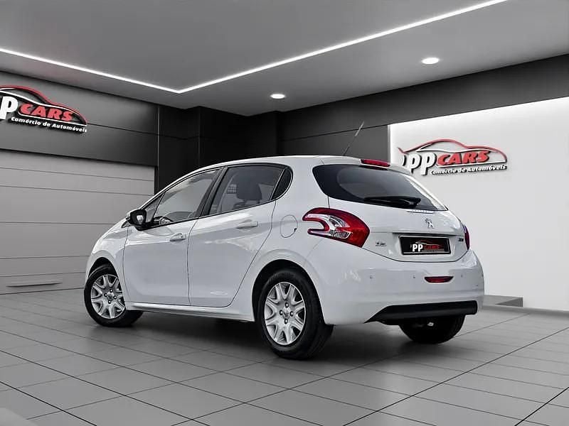 Usado Peugeot 208 68 HP (50 kW) 2015 Branco Citadino