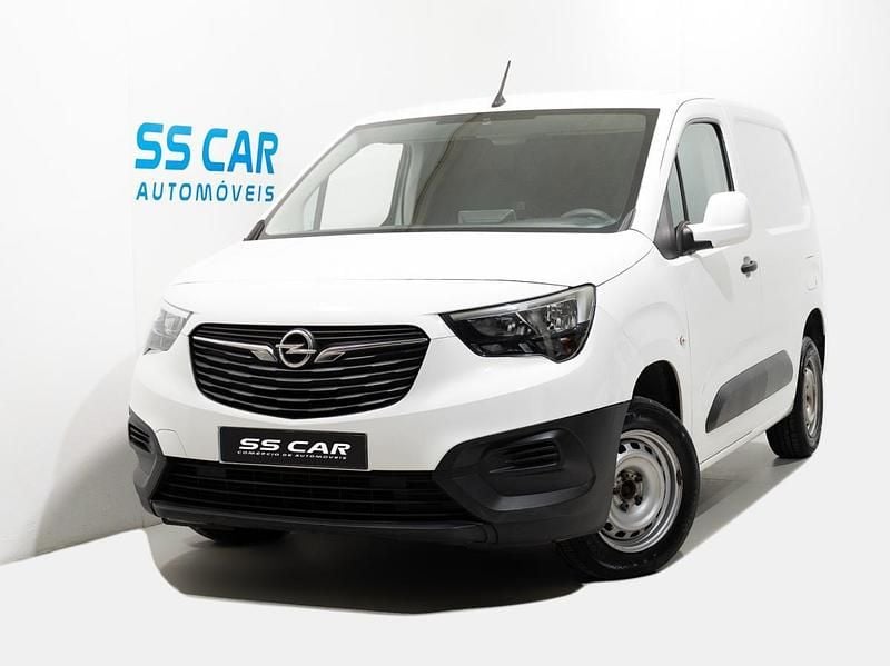 Branco Usado 2020 Opel Combo Monovolume | € 9.950 (Super Preço) - Imagem 1/4