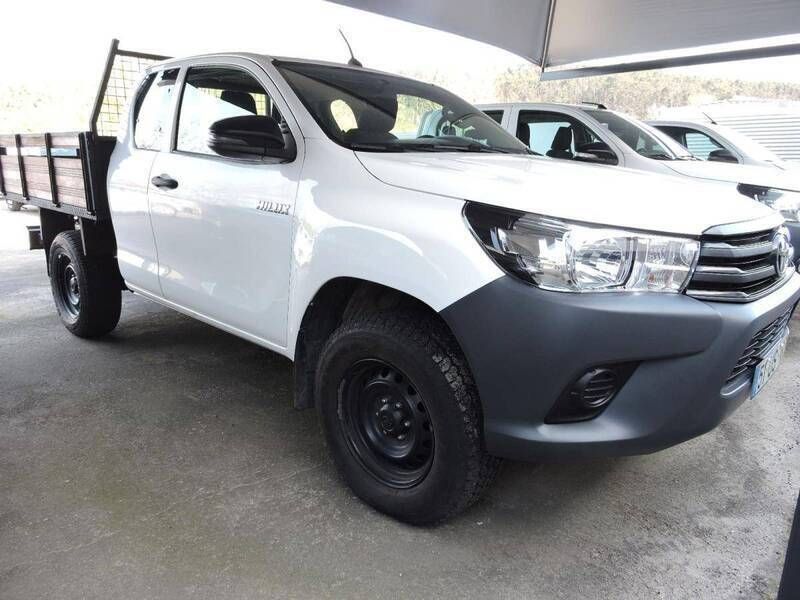 Branco Usado 2018 Toyota HiLux Pickup | € 31.500 (Preço elevado) - Imagem 1/4