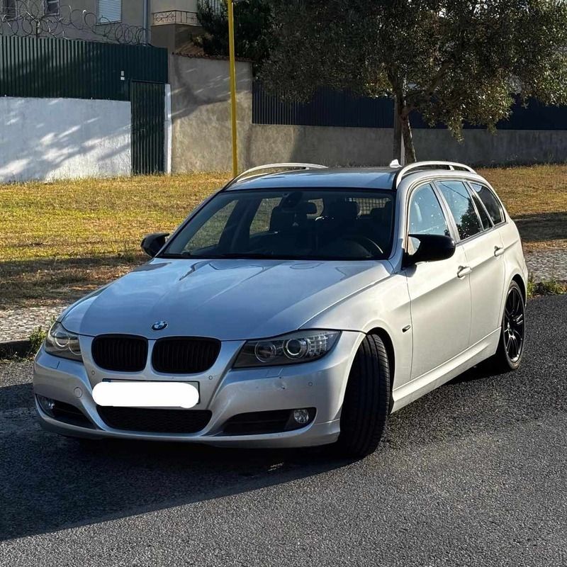 Cinzento Usado 2009 BMW 320 Carrinha | € 9.500 (Preço justo) - Imagem 1/4