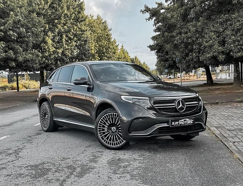 Antracite Usado 2021 Mercedes EQC400 SUV | € 41.500 (Caro) - Imagem 1/4